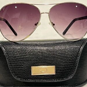 Oscar De La Renta aviators